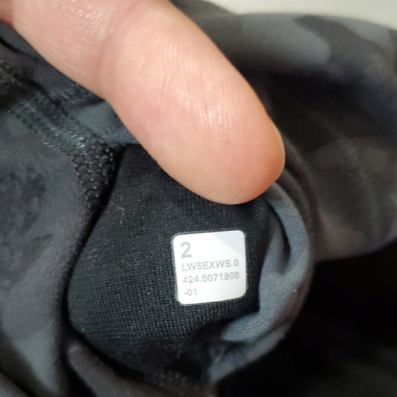 Lululemon Align High-Rise Pant 24". Hidden Heritage Lace Black Multi. Nulu. 2. - Picture 7 of 12